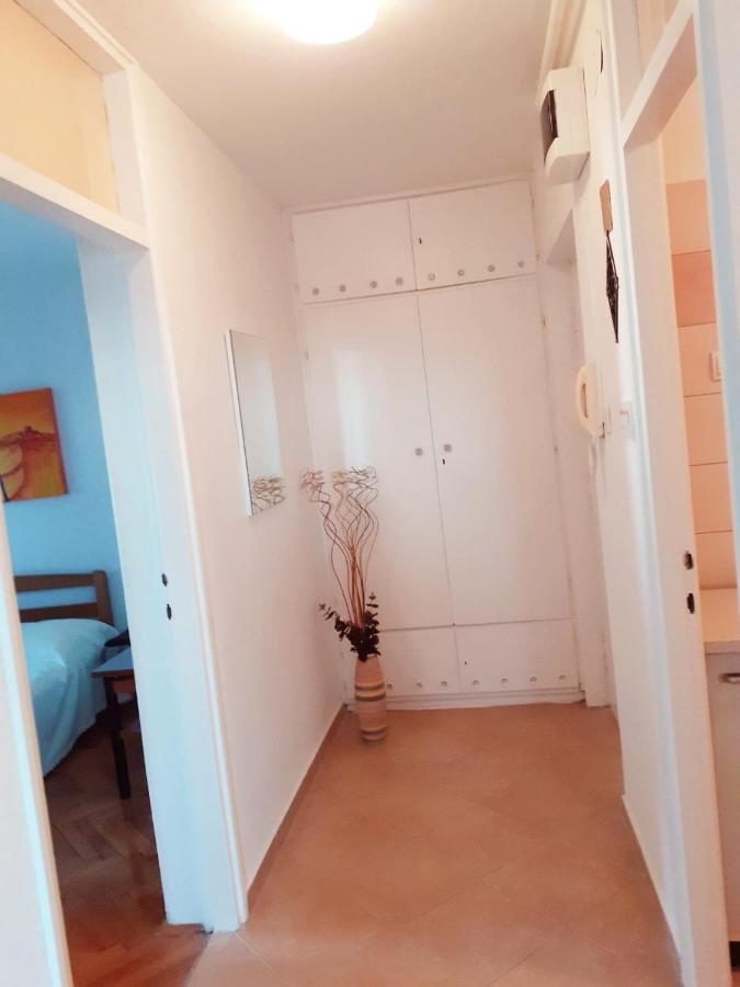 Ferienwohnung Nada 5 - Apartman S Pogledom Na More Pula Exterior foto