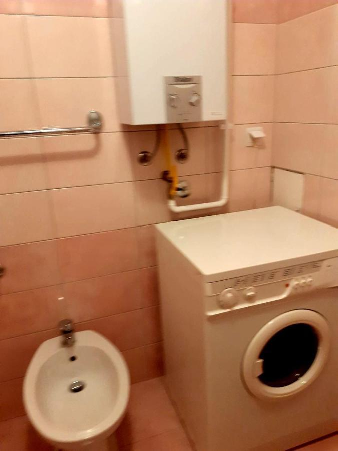 Ferienwohnung Nada 5 - Apartman S Pogledom Na More Pula Exterior foto
